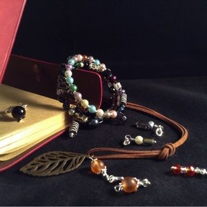 NWT Interchangeable Artisan Memory Wire Bracelet + wire wrapped dangles B101